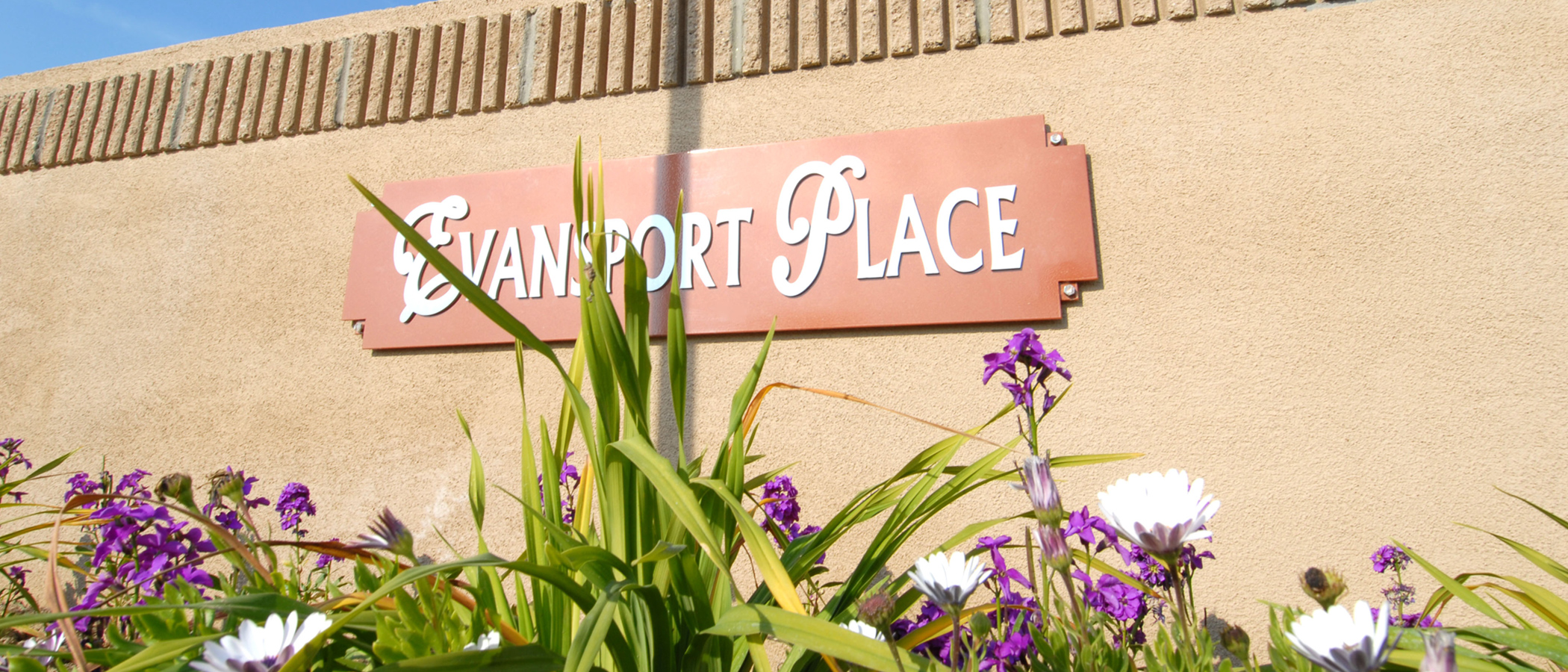 Evansport Place Apartments in Bakersfield, CA